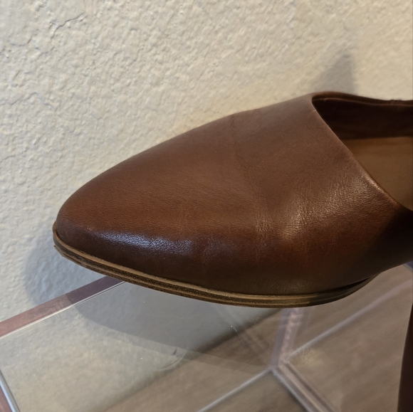 Zodiac Brown Flats • Size 8.5 • Gently used - Picture 5 of 16